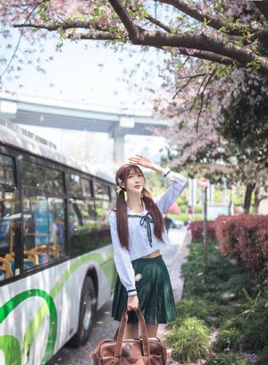 美女黄濒_HD免费观看电视剧